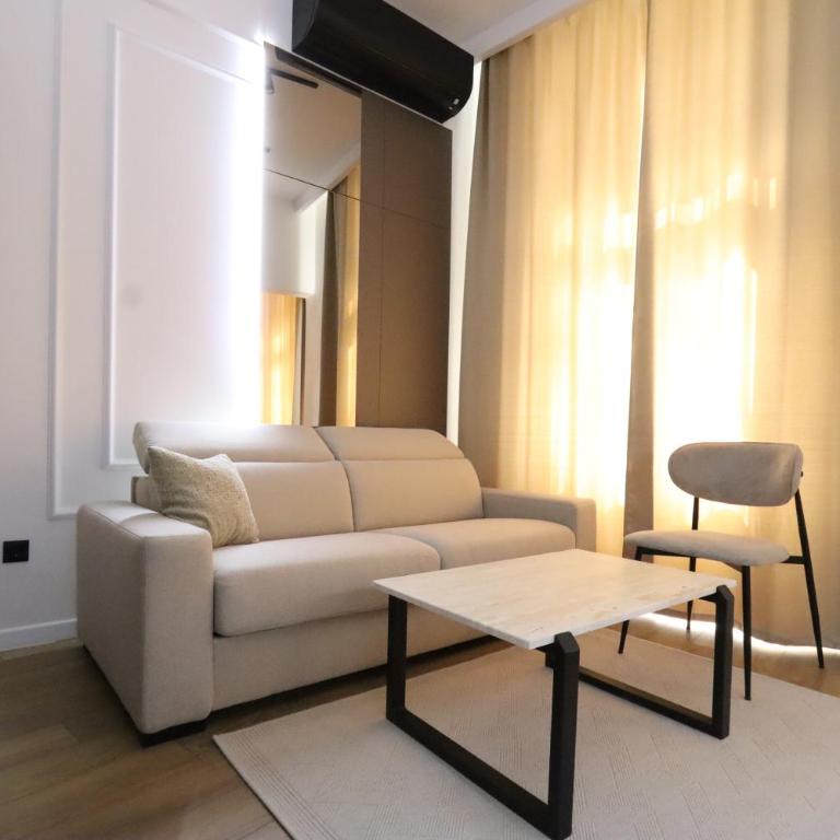 Din Luxury Apartments - One-Bedroom Apartment - 18