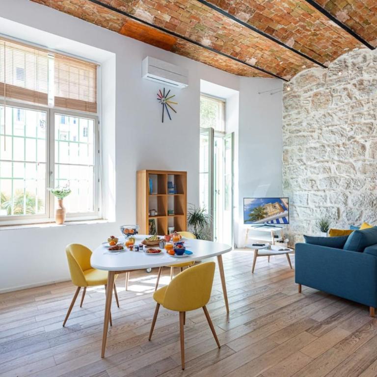 MY CASA - GUBERNATIS - Beautiful Duplex with terrace - Appartement 1 Chambre - 17
