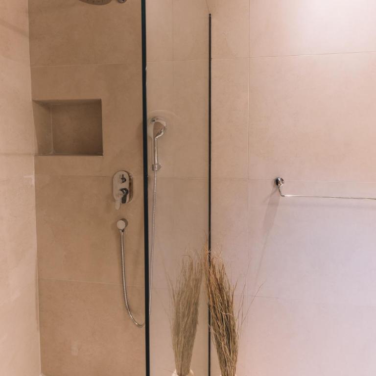 La Mer Beach Residence - Two-Bedroom Deluxe Apartment with Ocean View - 8