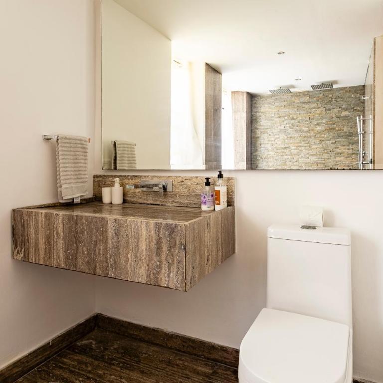 Departamento en Brisas Diamante - Apartamento de 3 dormitorios - 53