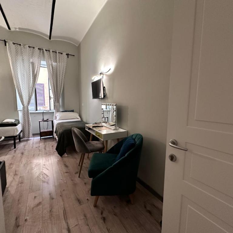 Român Holidays - Bed in 5-Bed Mixed Dormitory Room - 20