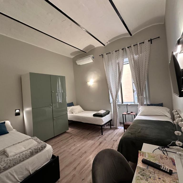 Român Holidays - Bed in 5-Bed Mixed Dormitory Room - 17