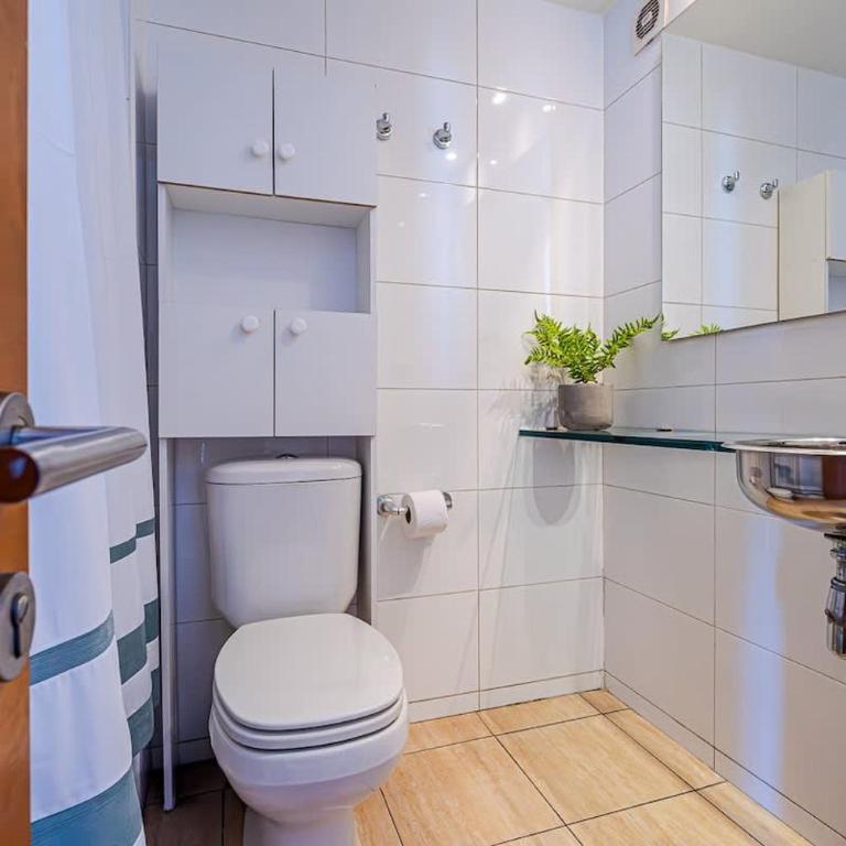 Moderno Depto a Pasos del Metro - Apartamento de 2 dormitorios - 9