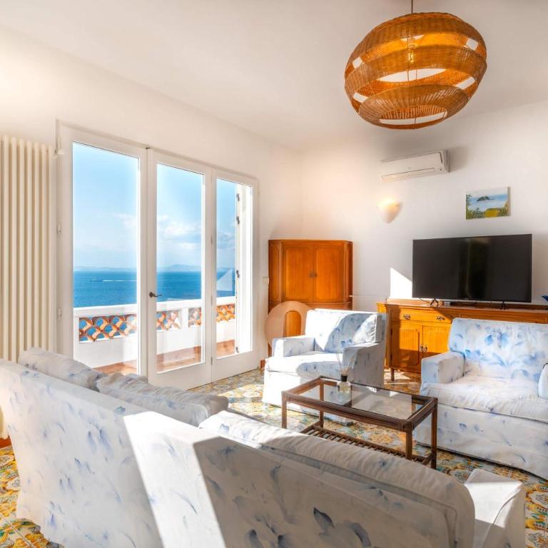 Villa Dafne Gulf Views Pool and Guest Services by Feeling Italy - Villa - 74
