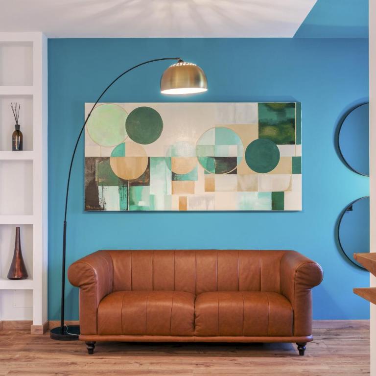 EMERALD APARTMENT - Regarda Travel - Appartamento con 2 Camere da Letto e Balcone - 1