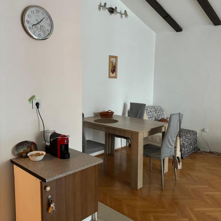 Adok stan - Apartman sa 1 Spavaćom Sobom - 9