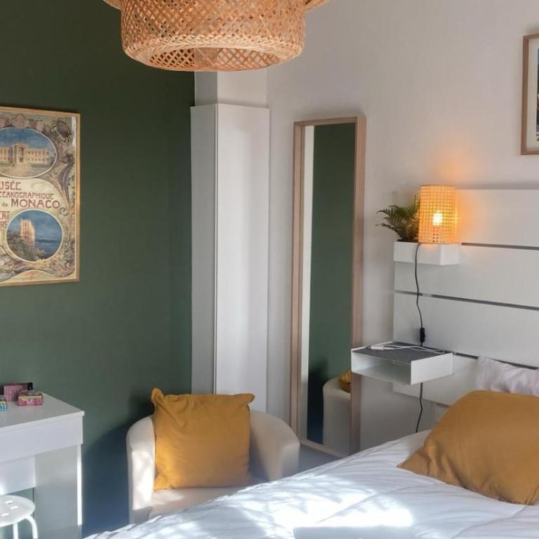 Appartement Eze Village proche Monaco fabuleuse vue mer et vieux village - Appartement 2 Chambres - 6