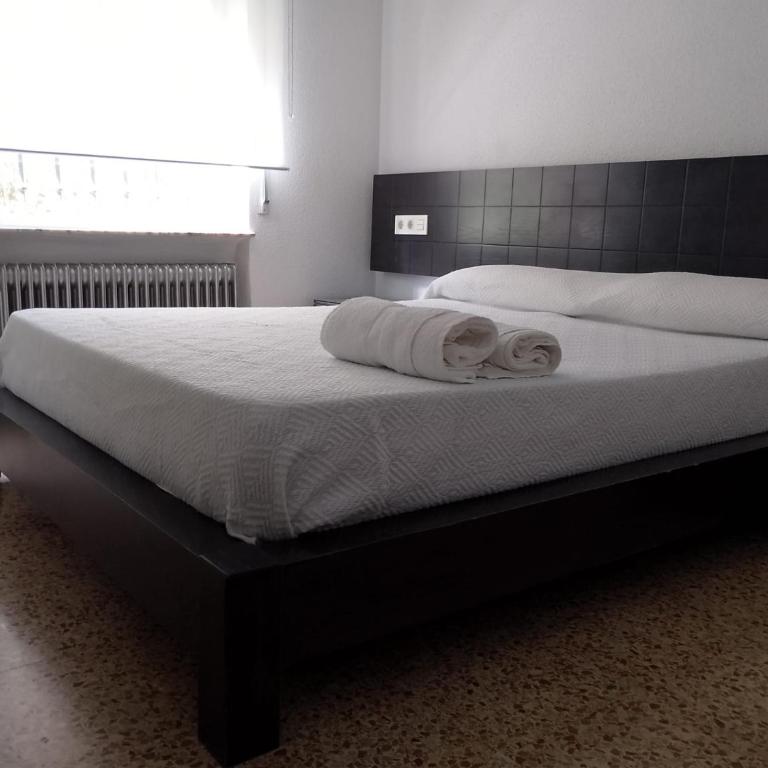 Piso Amplio en el Centro de Salamanca, TV, WiFi - Three-Bedroom Apartment - 10