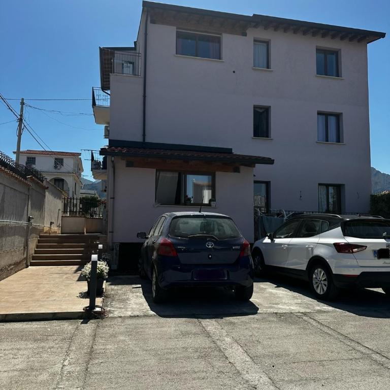 La Casetta di Gloria - Two-Bedroom Apartment with Balcony - 18