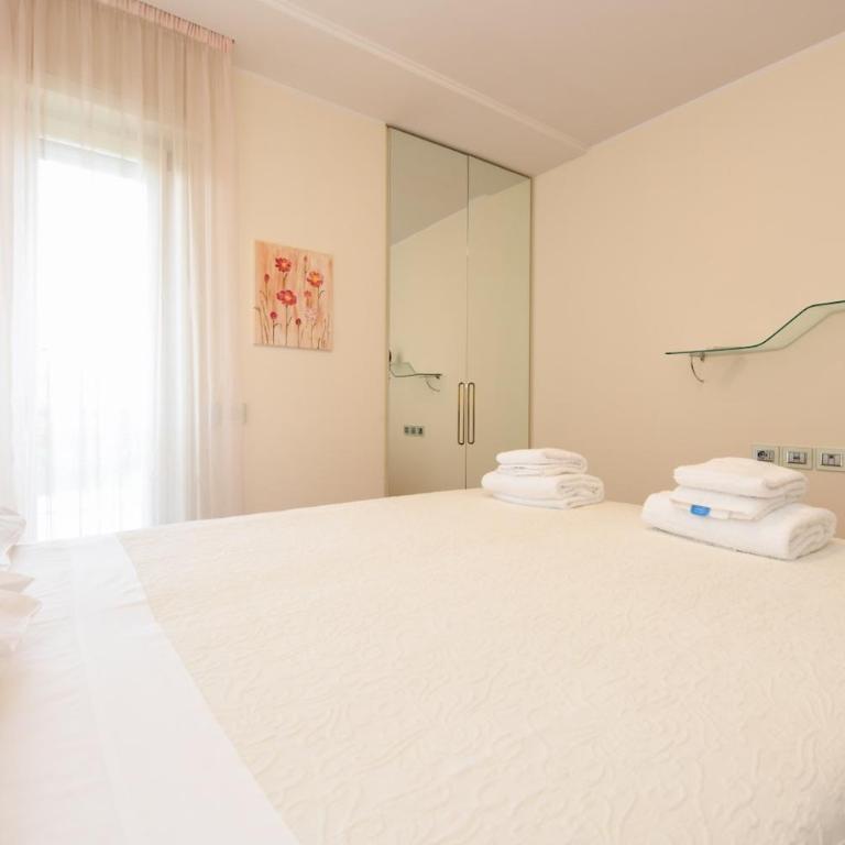 Garda Amore - Appartamento con 2 Camere da Letto e Vista Lago - 13