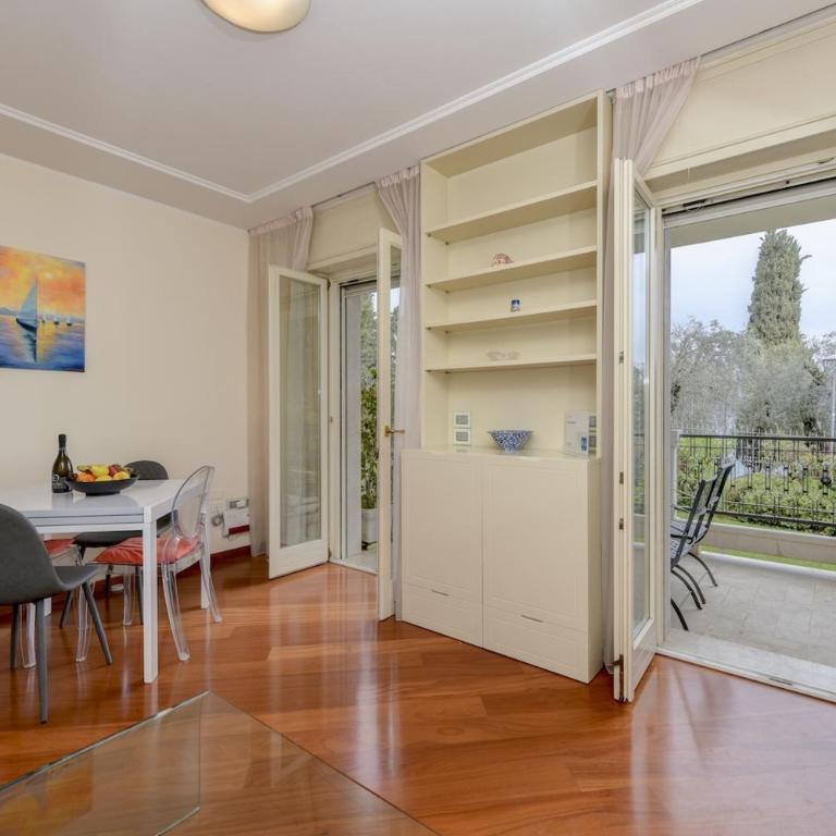 Garda Amore - Appartamento con 2 Camere da Letto e Vista Lago - 3