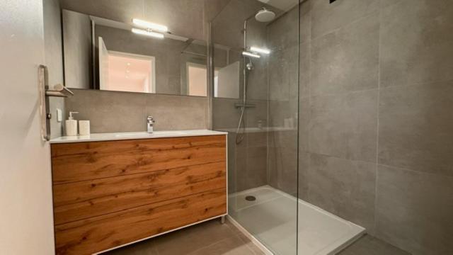 Luxueux 3 pièces, Climatisé, à 10 minutes des Plages, Centre Ville, Vieux Nice - Appartement 2 Chambres - 7