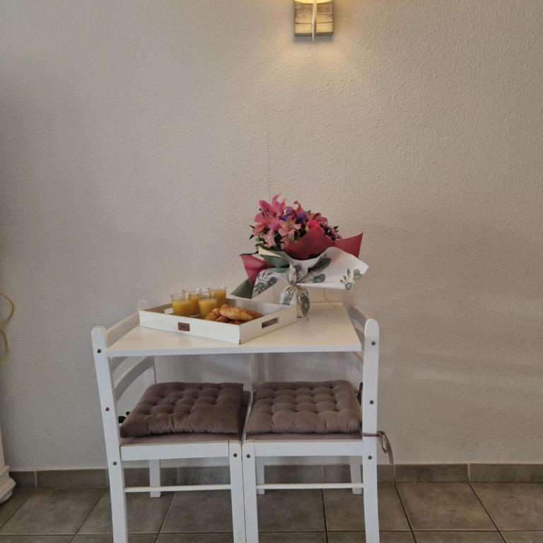 Sanary sur mer, Soleil et douceur III - Studio with Pool View - 14