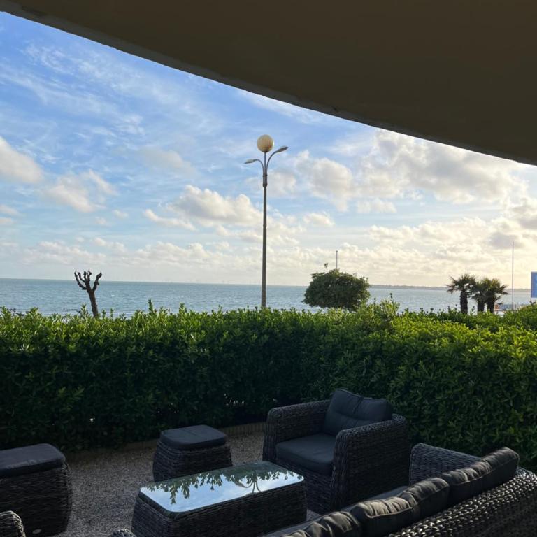 Horizon Bleu : Appartement Vue Mer à La Baule - Standard Apartment - 10