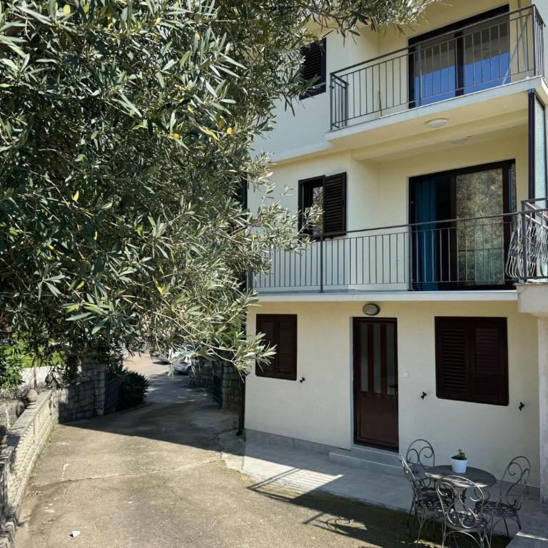 Midpoint Sea and Sun - Two-Bedroom Apartment - 10