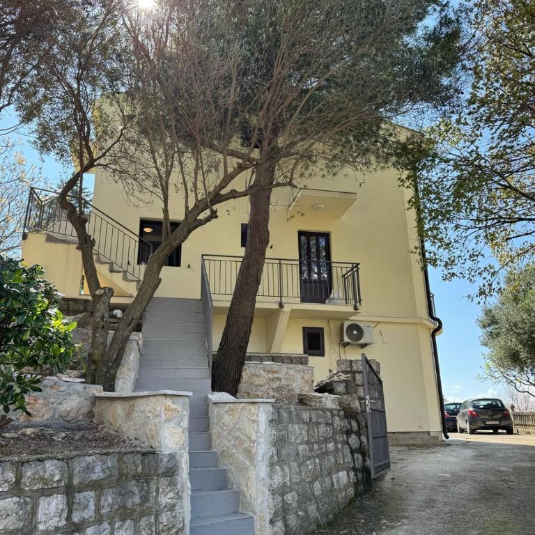 Midpoint Sea and Sun - Two-Bedroom Apartment - 9