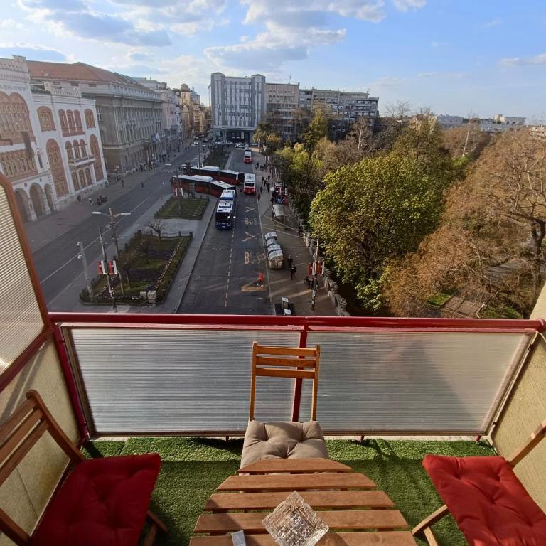 Central City Apartments - Deluks Apartman - 8