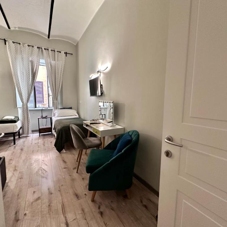 Român Holidays - Bed in 5-Bed Mixed Dormitory Room - 7