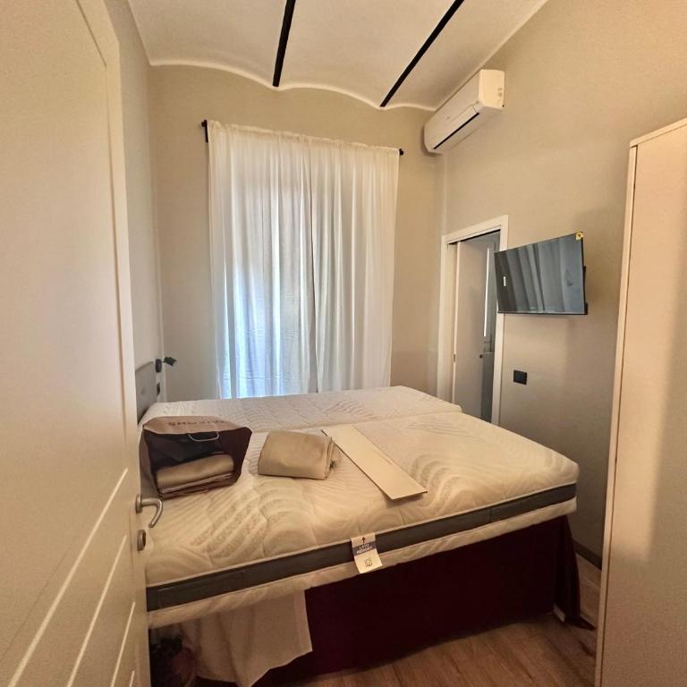 Român Holidays - Double Room with Private Bathroom - 1