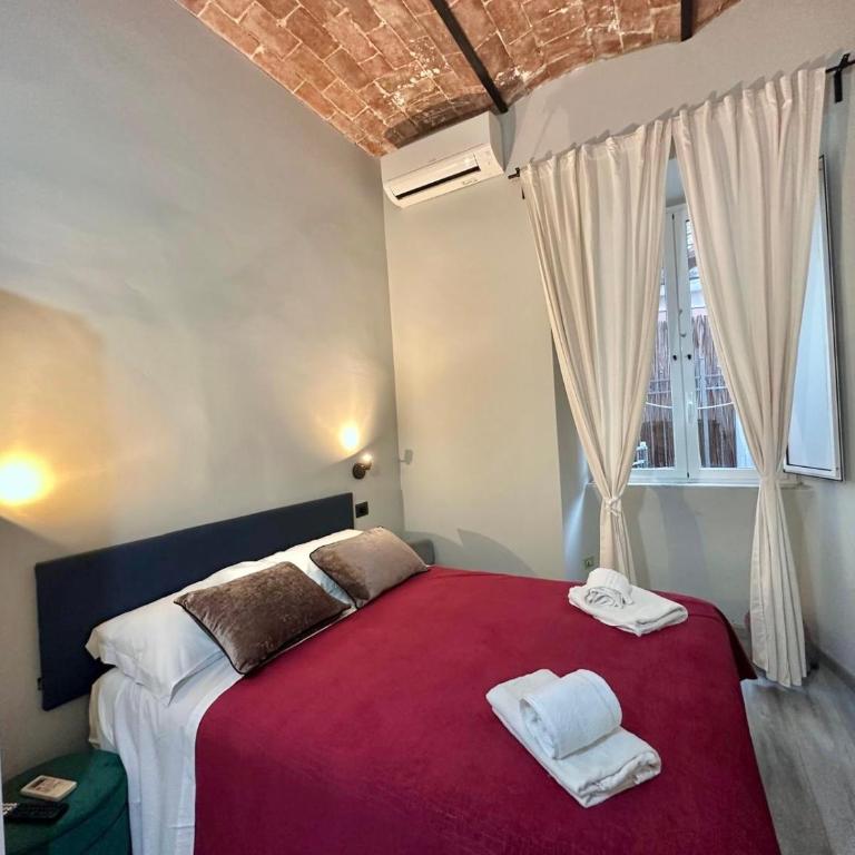 Român Holidays - Double Room with Shared Bathroom - 4