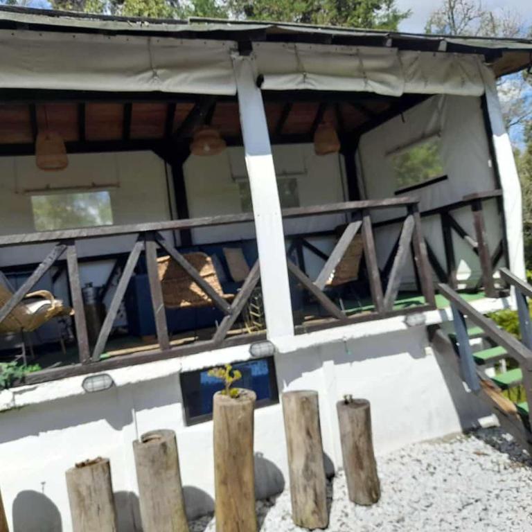 5 Continentes - Habitación Doble con baño privado - 2 camas - 2