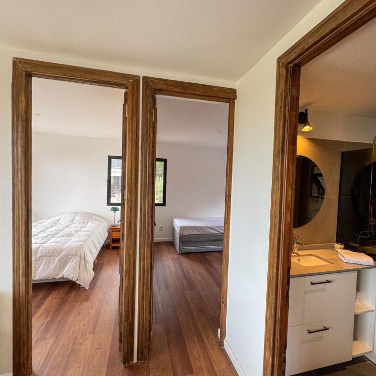 View of the lagoon and forest - Apartamento de 2 dormitorios - 16