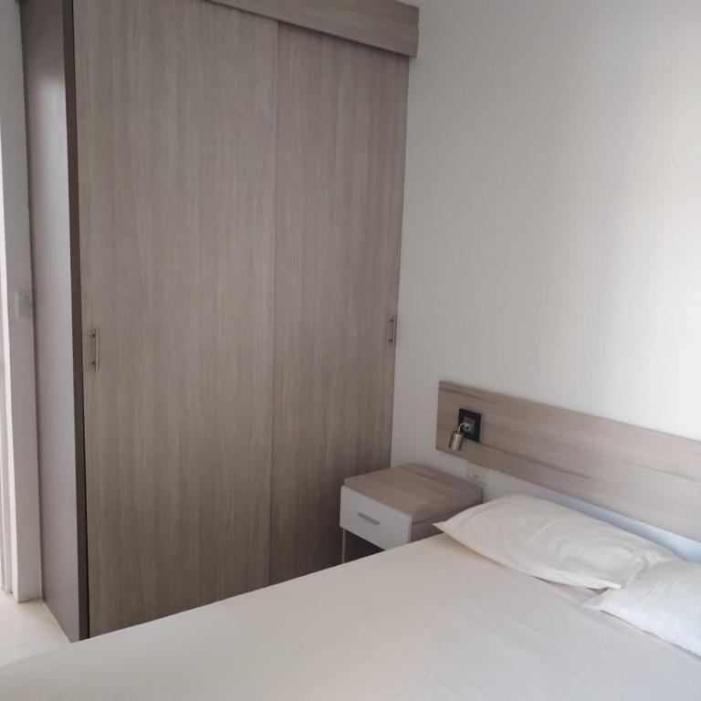Apartamento en Santa Marta - Apartamento de 2 dormitorios con vistas a la piscina - 17