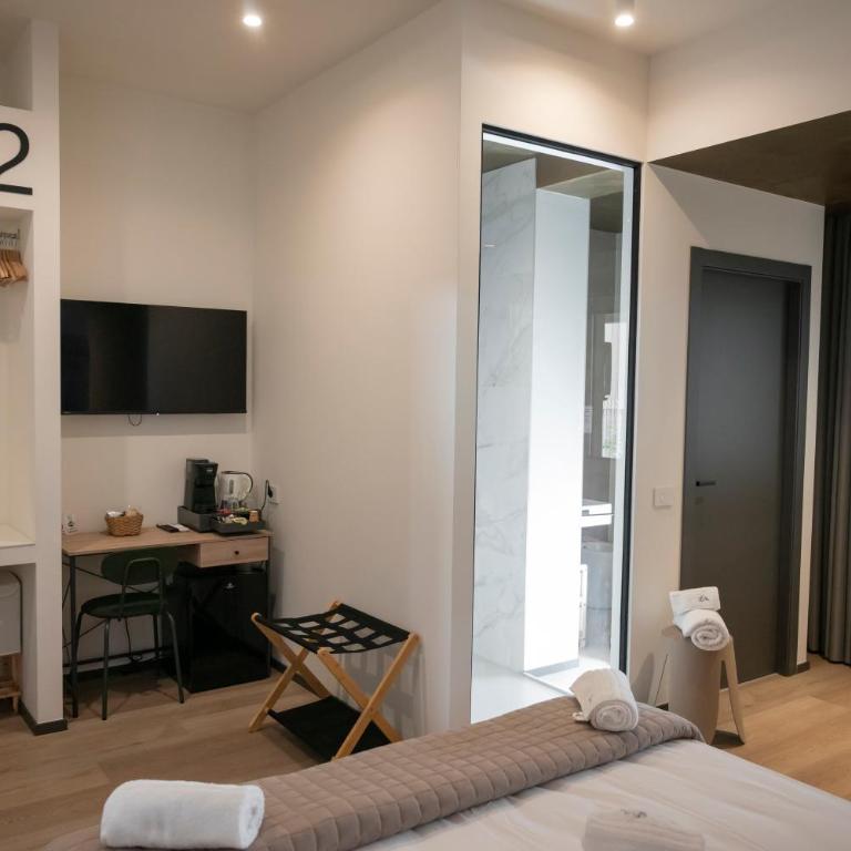 LN 5 Gate-Corso Italia - Deluxe Double Room - 12