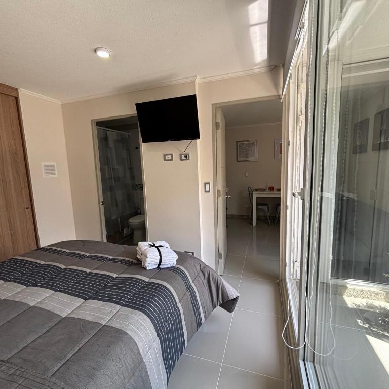 A pasos del metro Steps away from the subway - Superior One-Bedroom Apartment with Balcony - 4