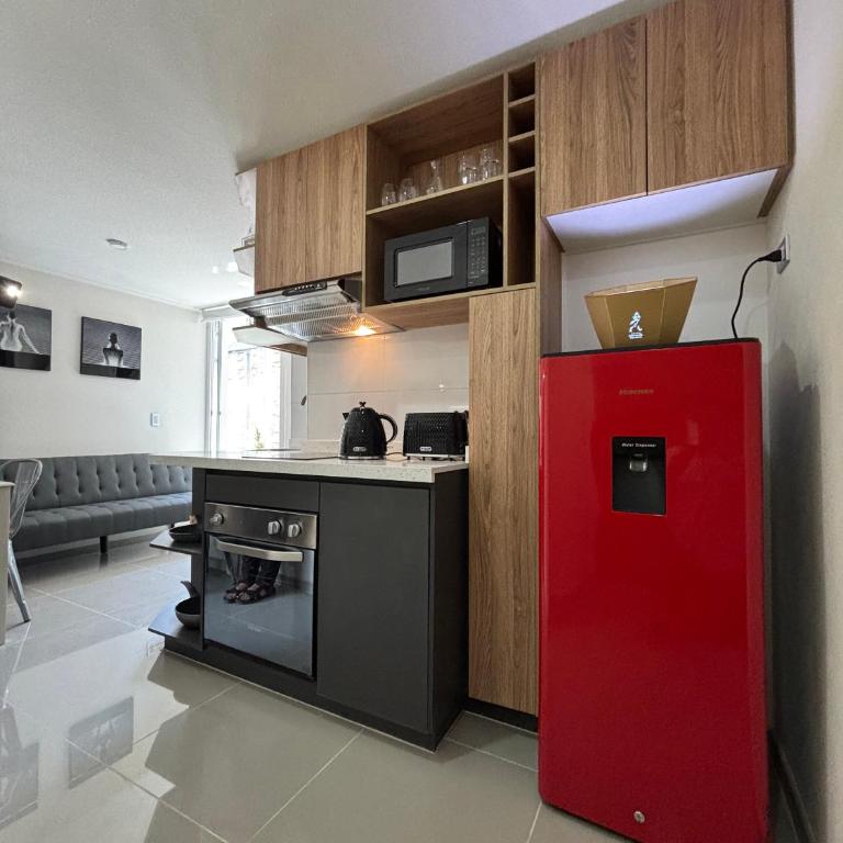 A pasos del metro Steps away from the subway - Superior One-Bedroom Apartment with Balcony - 1