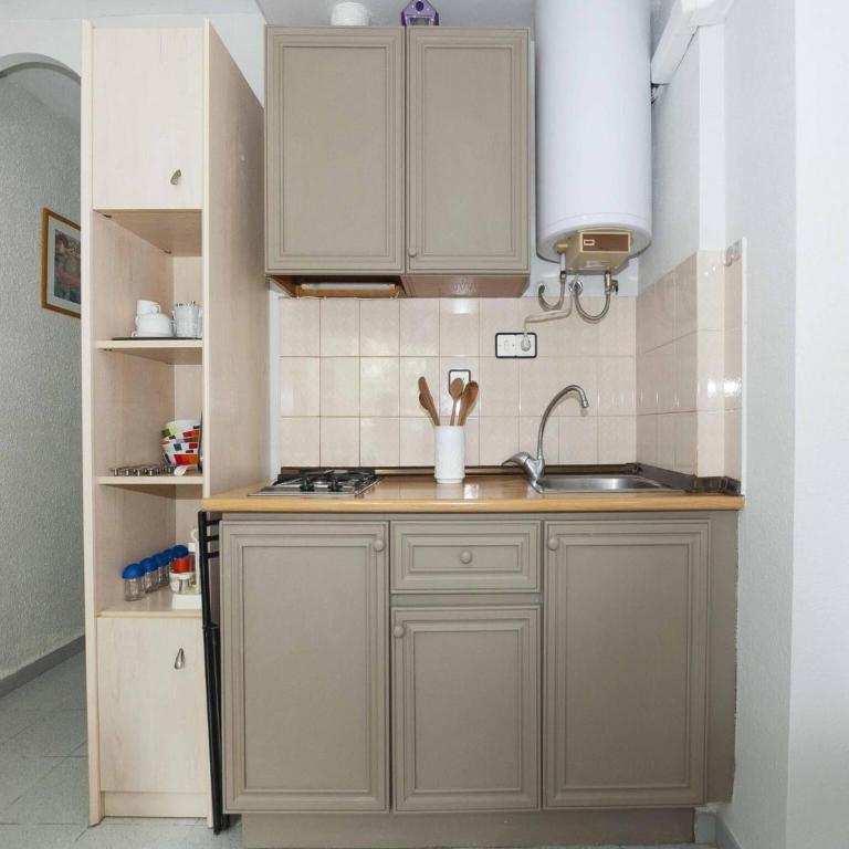 Studio in Roses near La Perola Beach - Apartamento - 2