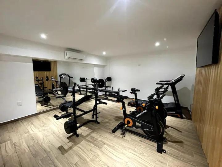 Depa 2BR con vista piscina y gym - Apartamento de 2 dormitorios - 28
