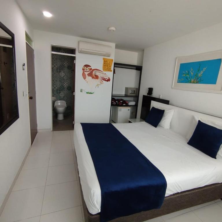 Hotel Bahia - Large Double Room - 3