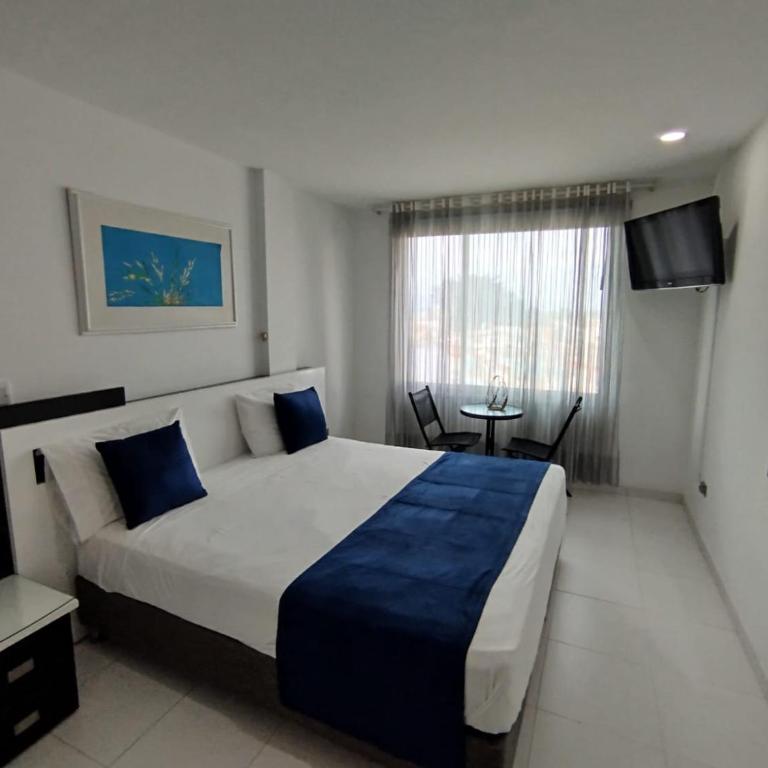 Hotel Bahia - Large Double Room - 4
