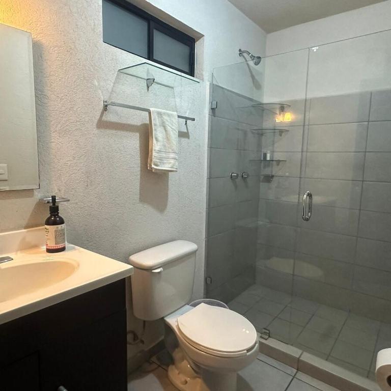 Departamento en Guadalajara - Two-Bedroom Apartment - 9