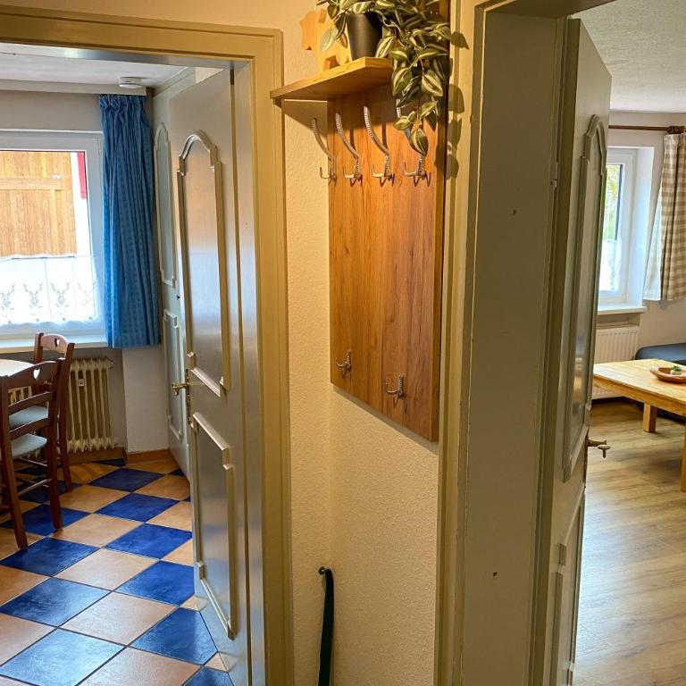 Haus Breitenberg im Allgäu - inklusive Bergbahnen und Skipass - Apartment mit 1 Schlafzimmer, Balkon und Bergblick - 13