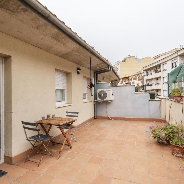 Apartamento con dos grandes terrazas en Girona - Apartamento con terraza - 11