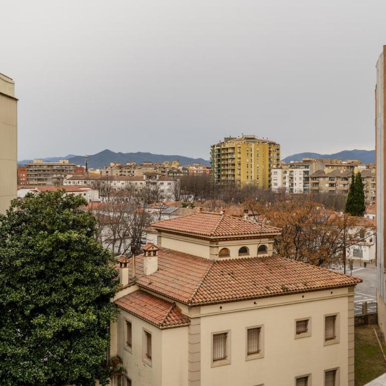 Apartamento con dos grandes terrazas en Girona - Apartamento con terraza - 22