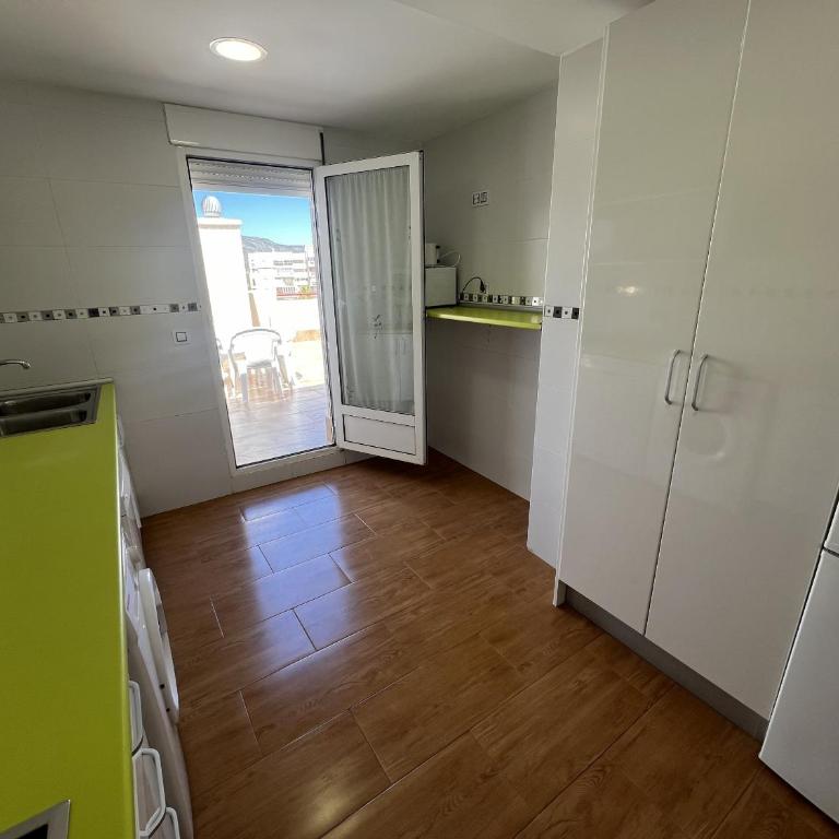 Levante Frontal al Mar - Apartamento de 3 dormitorios con vistas - 6