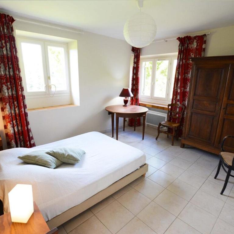 Les Bardilles-Maison de campagne-3km du centre de Sarlat - Villa - 4