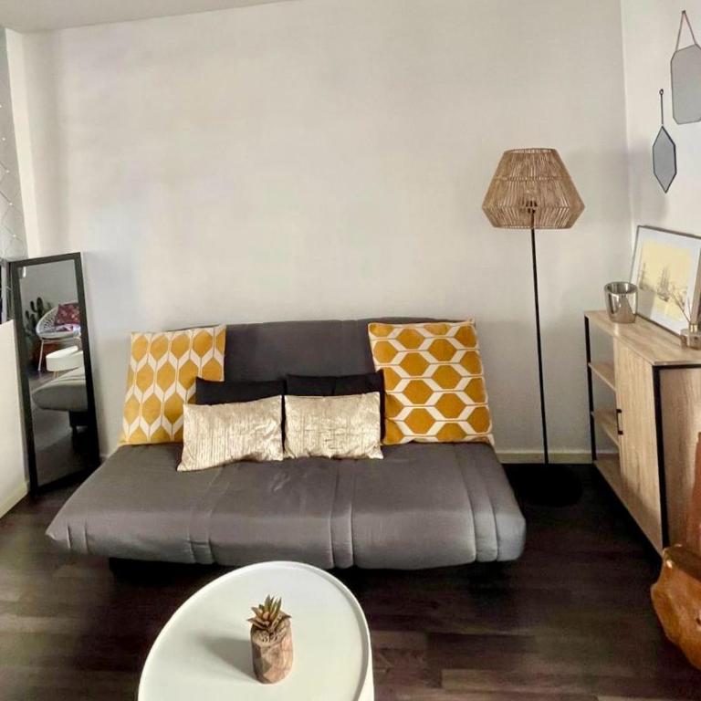 Ajaccio centre ville joli T2 Grandval - Appartement 1 Chambre - 4
