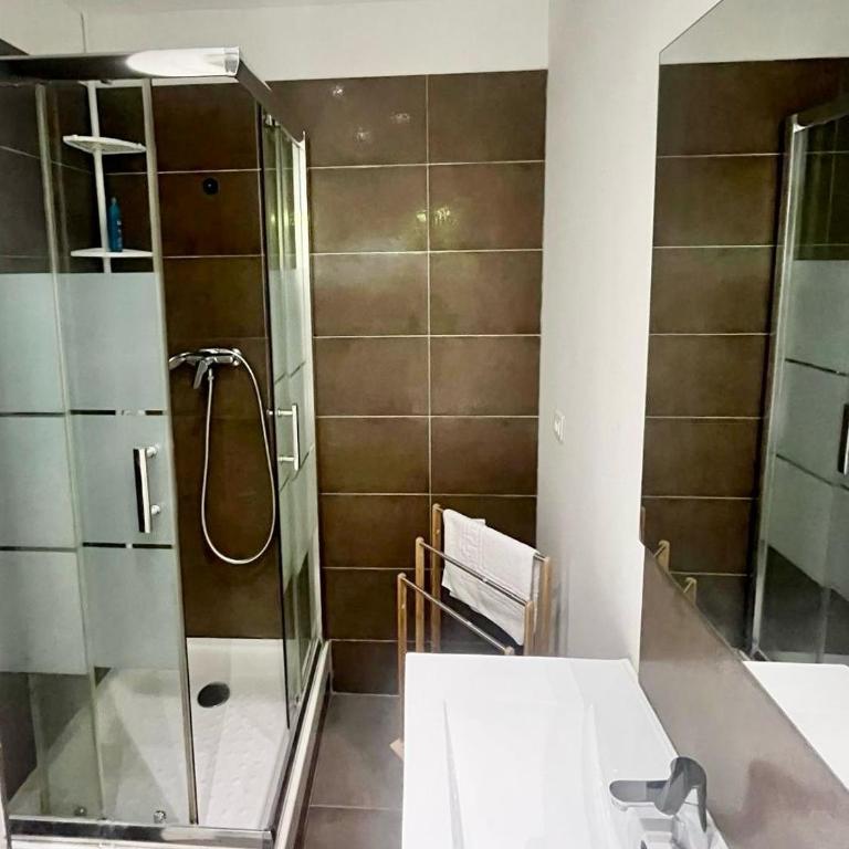 Ajaccio centre ville joli T2 Grandval - Appartement 1 Chambre - 8