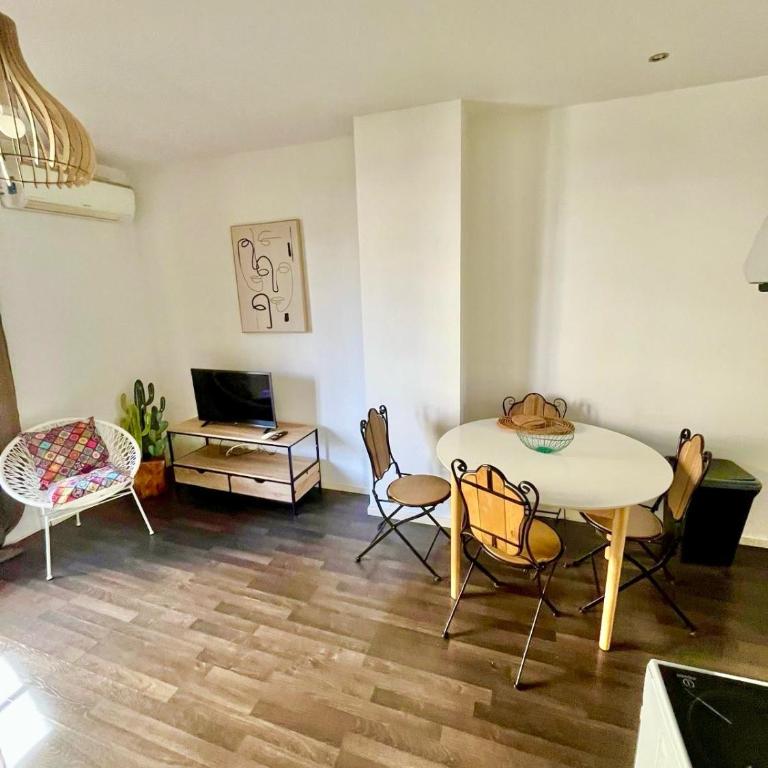 Ajaccio centre ville joli T2 Grandval - Appartement 1 Chambre - 2