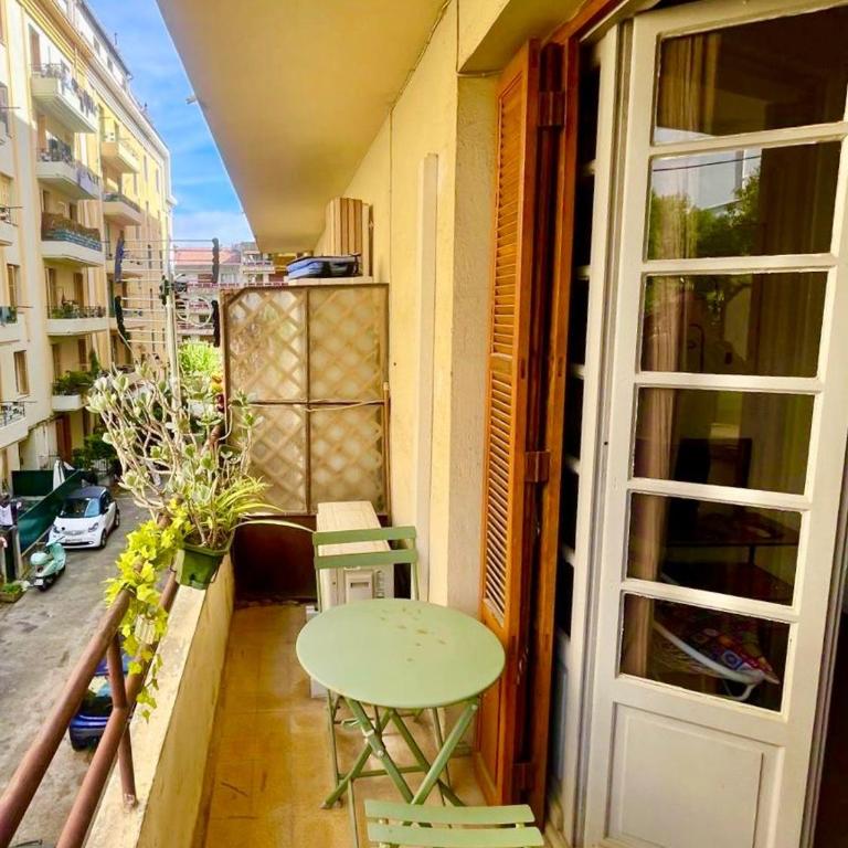 Ajaccio centre ville joli T2 Grandval - Appartement 1 Chambre - 11
