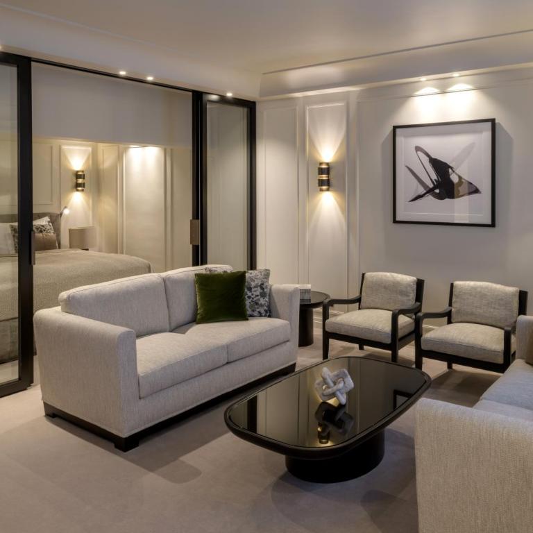 Hotel Bayerischer Hof - The Leading Hotels of the World - Junior Suite - 2