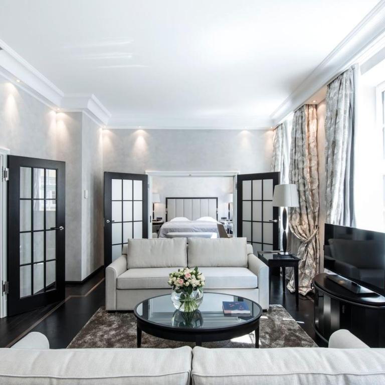 Hotel Bayerischer Hof - The Leading Hotels of the World - Deluxe Suite - 3