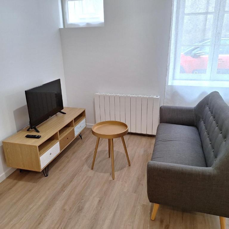 Notre Dame 2 - Entrée privative - Indépendant - 50m bords de Loire - Hypercentre - Appartamento con 1 Camera da Letto - 4