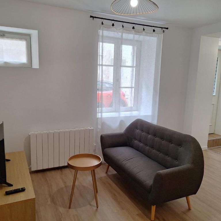 Notre Dame 2 - Entrée privative - Indépendant - 50m bords de Loire - Hypercentre - Appartamento con 1 Camera da Letto - 8
