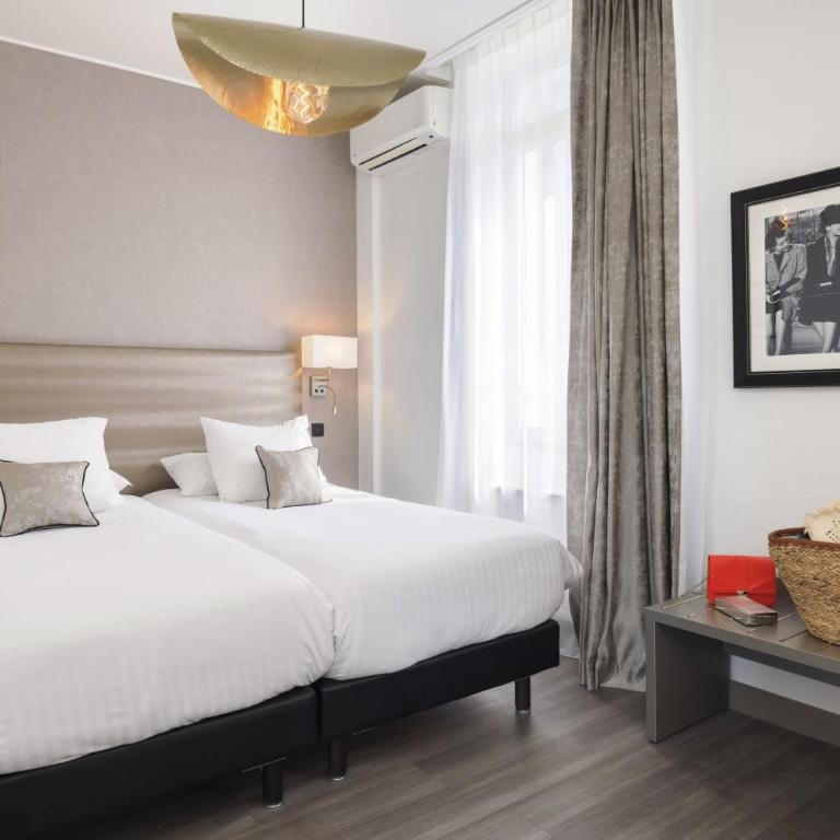 Best Western Hôtel des Orangers Cannes - Chambre Deluxe avec 1 Lit Queen-Size et 1 Lit Simple - Non-Fumeurs - 3