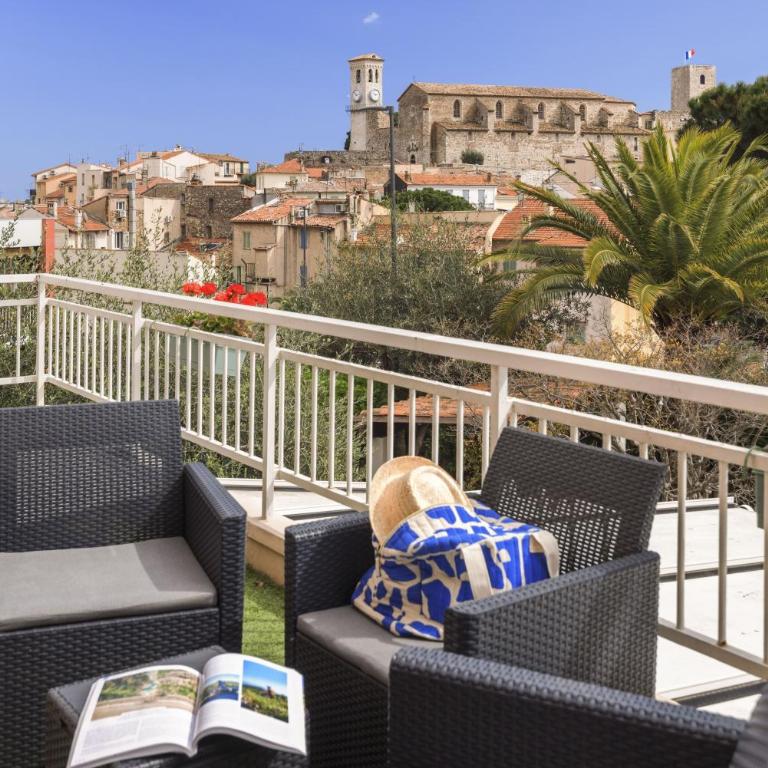 Best Western Hôtel des Orangers Cannes - Chambre Deluxe avec 1 Lit Queen-Size et 1 Lit Simple - Non-Fumeurs - 1